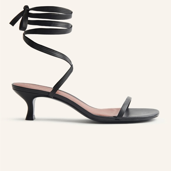 Reformation Carina Sandal, Black, 6.5 - Picture 2 of 10